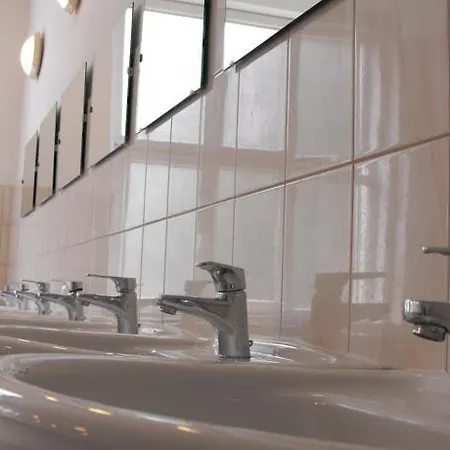 Hostel Mogyorodi Boedapest